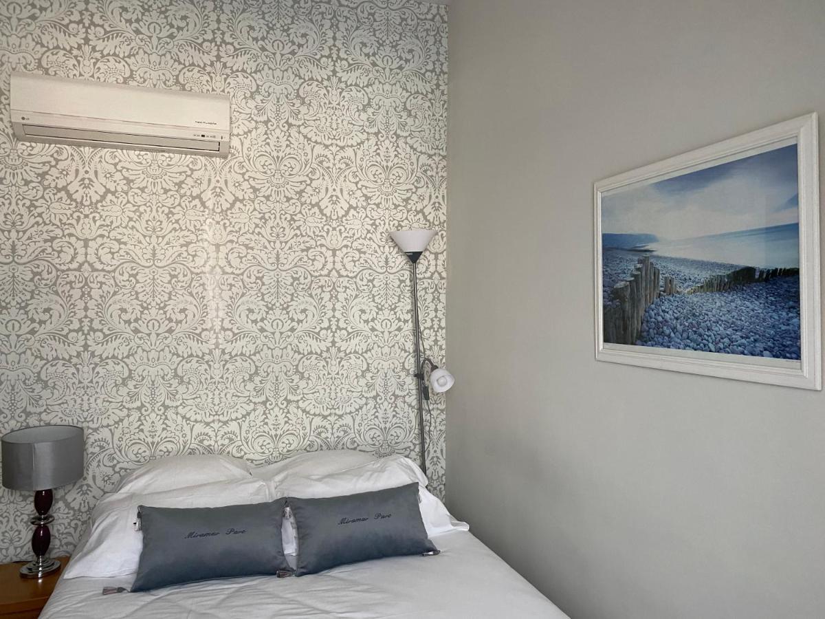 Miramar Parc Bed and Breakfast Royan Exteriör bild